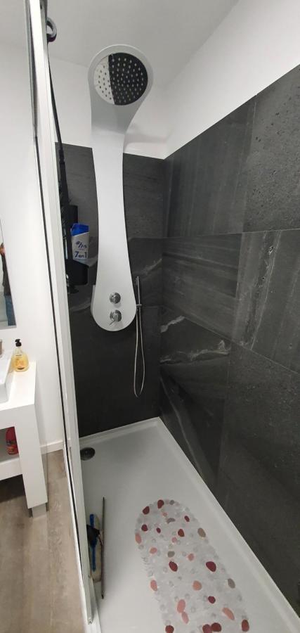 Apartamento T2-5M Aeroporto Cr7 Santa Cruz  Extérieur photo